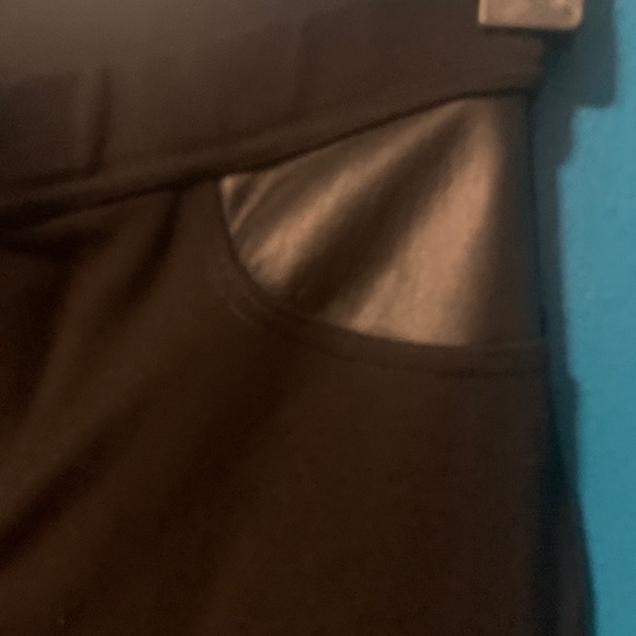 DKNY pull on jeggings with faux leather pockets - Picture 5 of 8